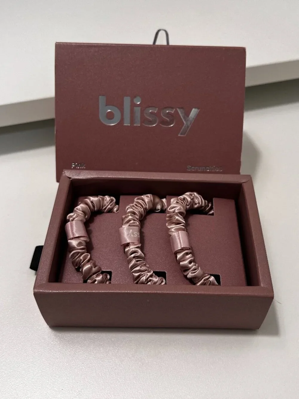 Blissy 100% Mulberry Silk Skinny Scrunchies – Set of 3 | Pink | NWT